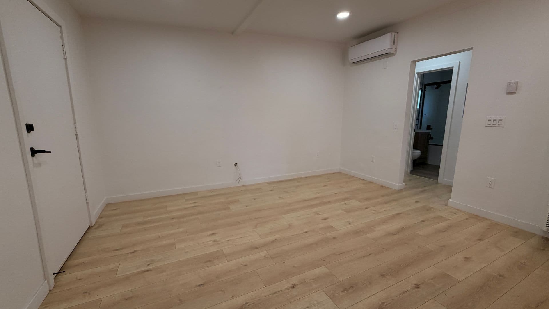 Pasadena Apartment: 267 - 269 Barthe Drive