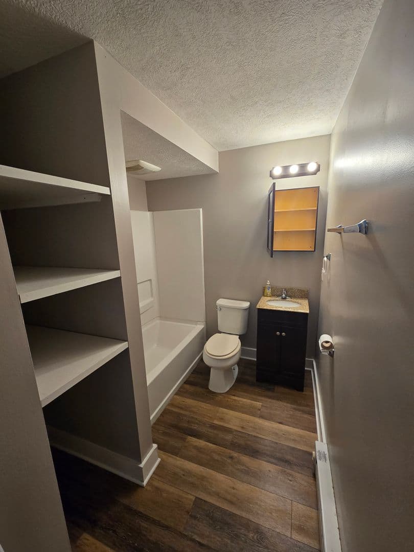 Zelienople Apartment: 306 S. High St