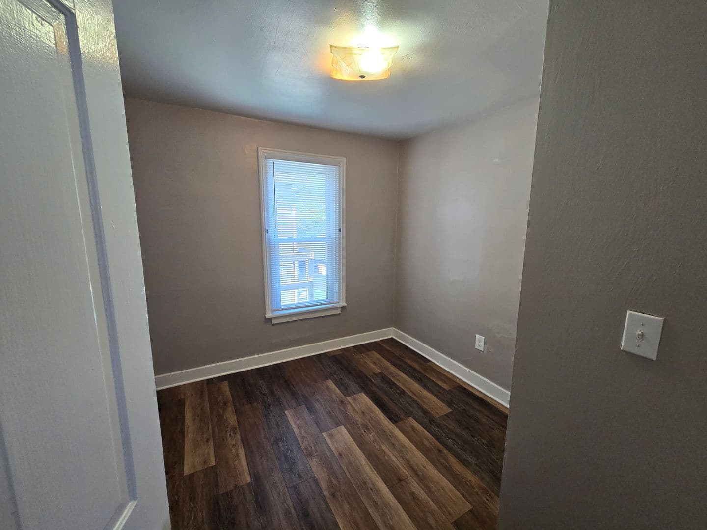Zelienople Apartment: 306 S. High St