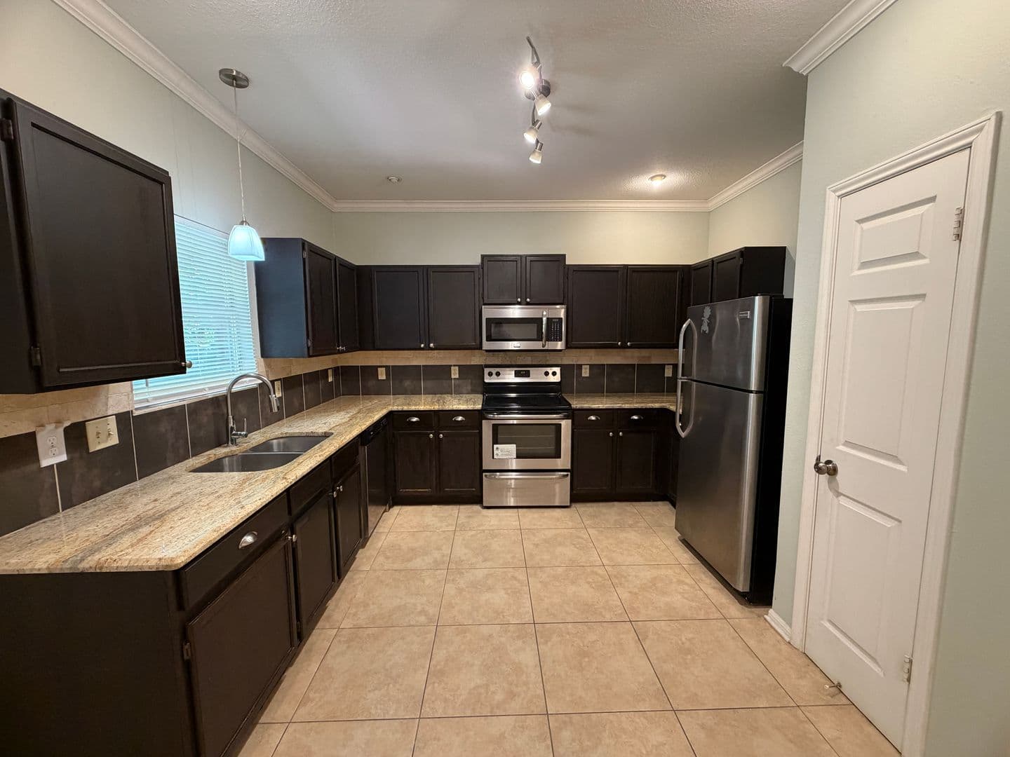 San Antonio House: 13123 Burgundy Point