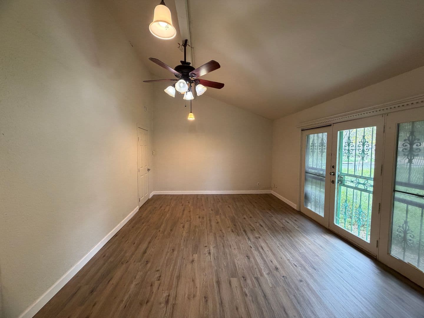 San Antonio House: 429 Verne St