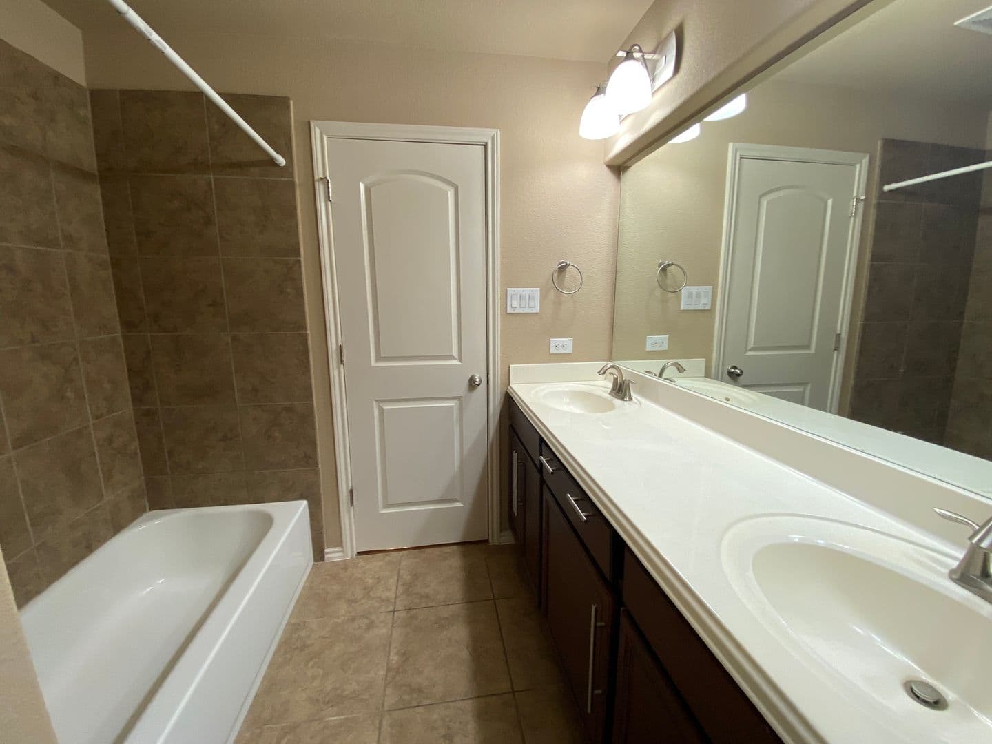 San Antonio House: 27039 Trinity Bend