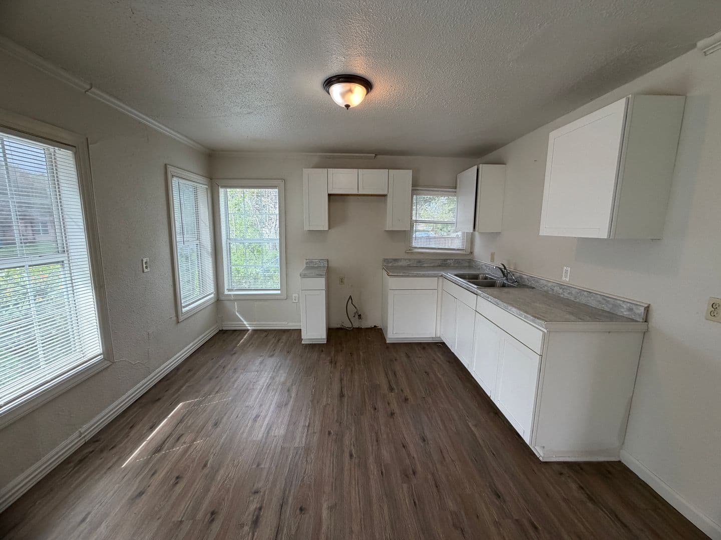San Antonio House: 429 Verne St
