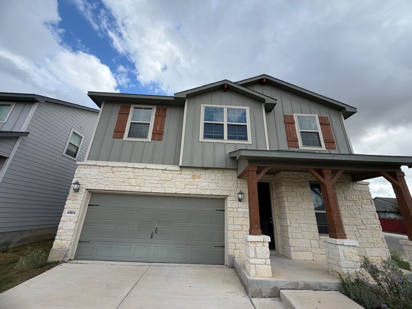 Saint Hedwig House: 4804 Night Herder