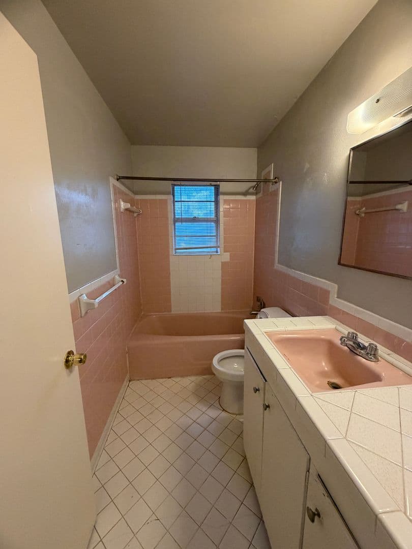 San Antonio House: 318 Como Street