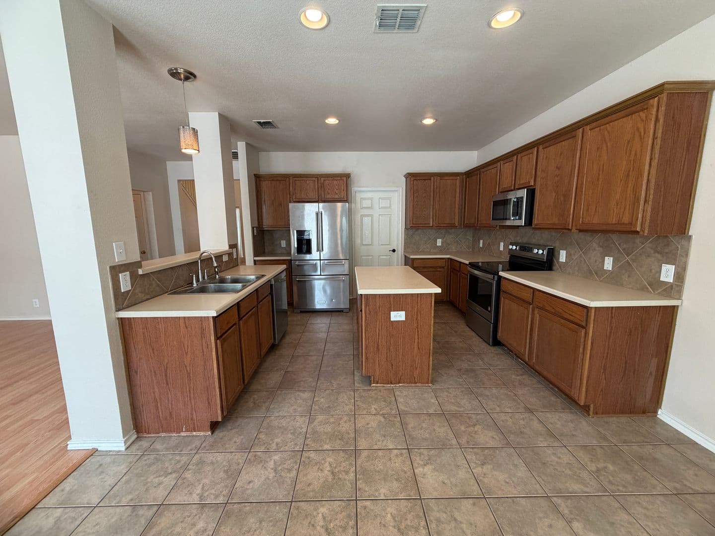Cibolo House: 221 Turnberry