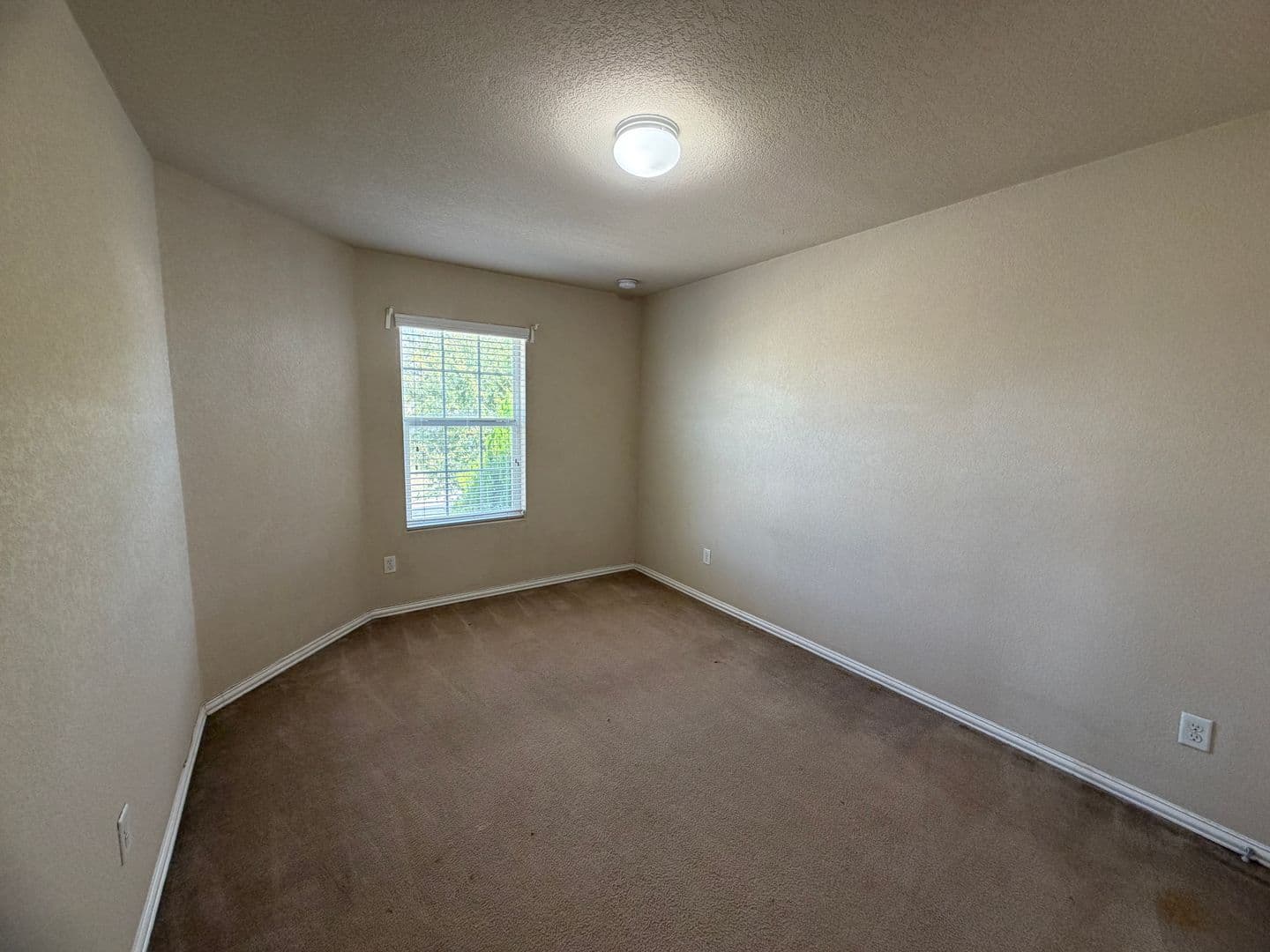 San Antonio House: 11402 Garden Falls