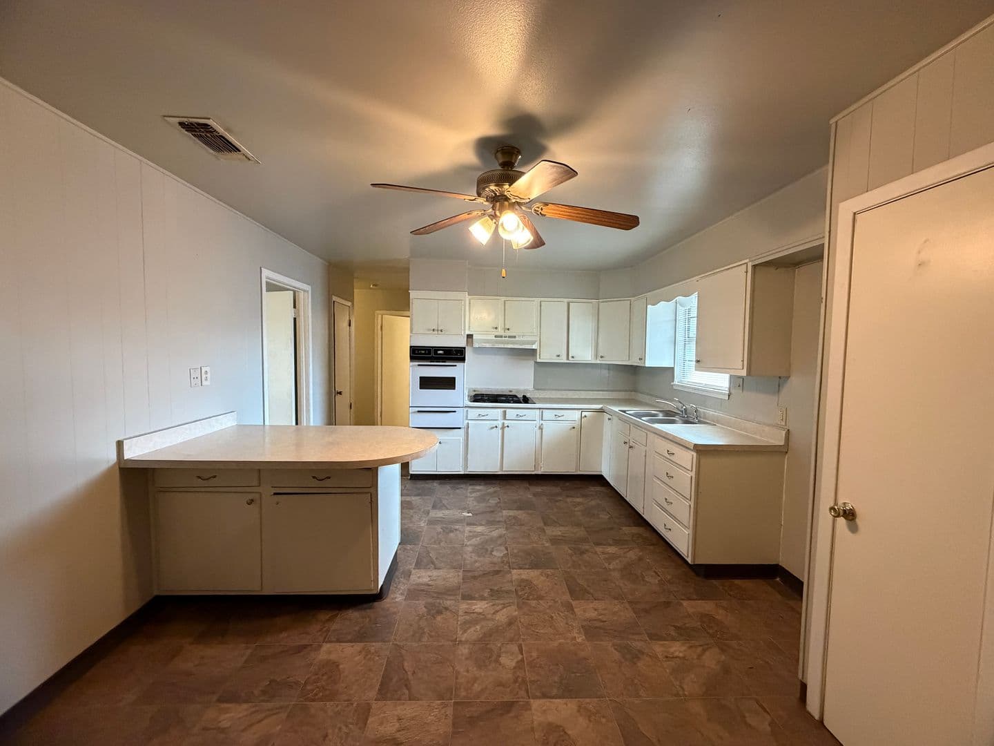 San Antonio House: 318 Como Street
