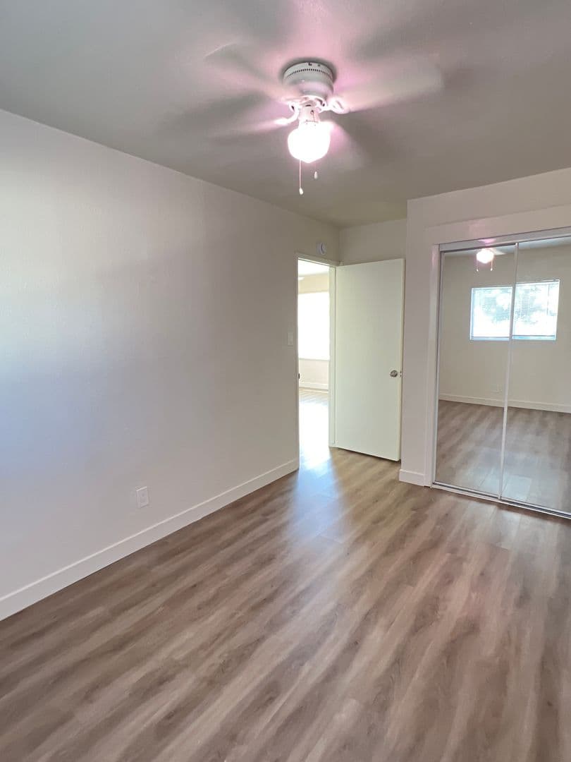 Bakersfield Apartment: 2003 Lester St.