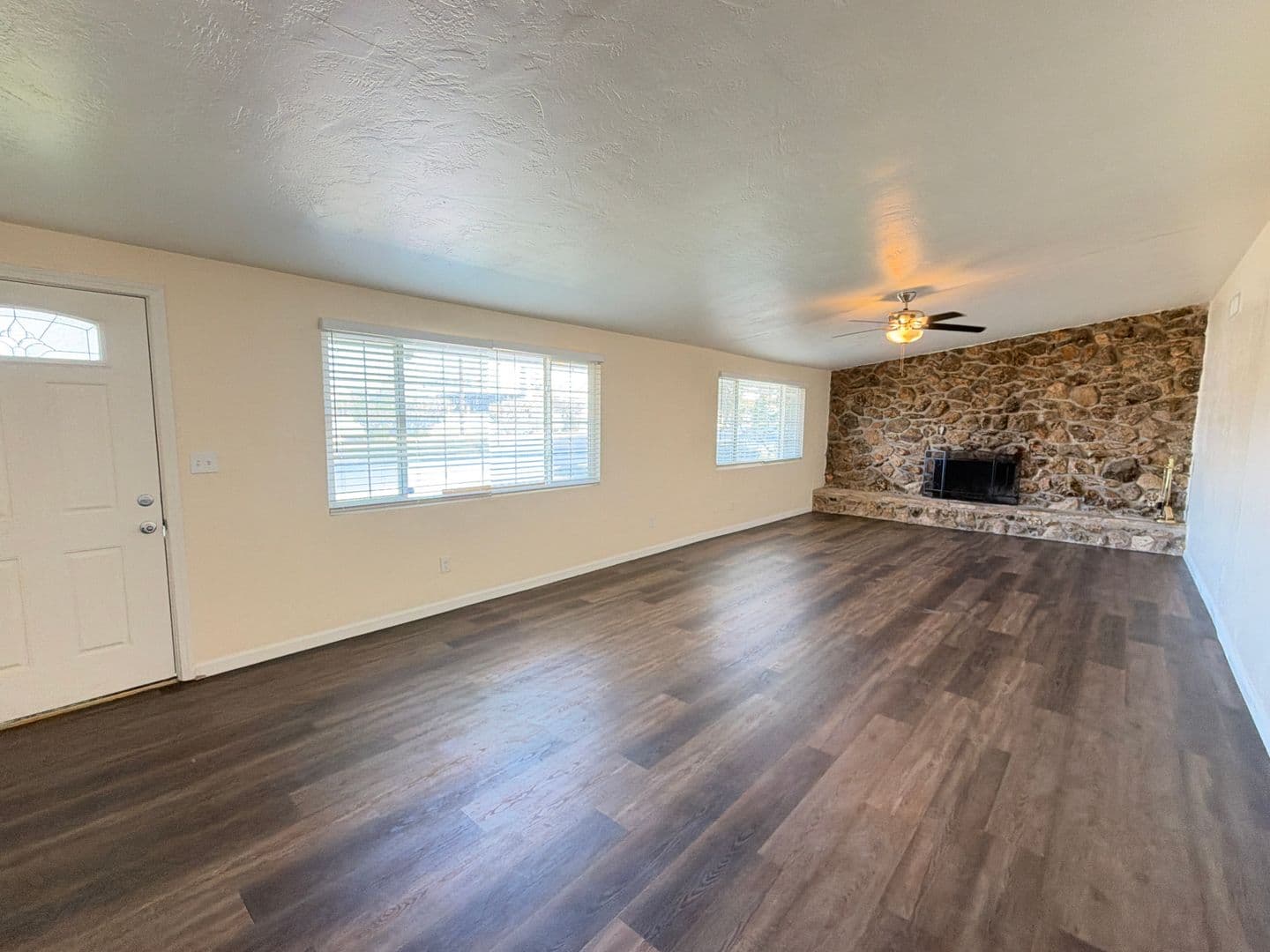Bakersfield House: 2319 University Ave
