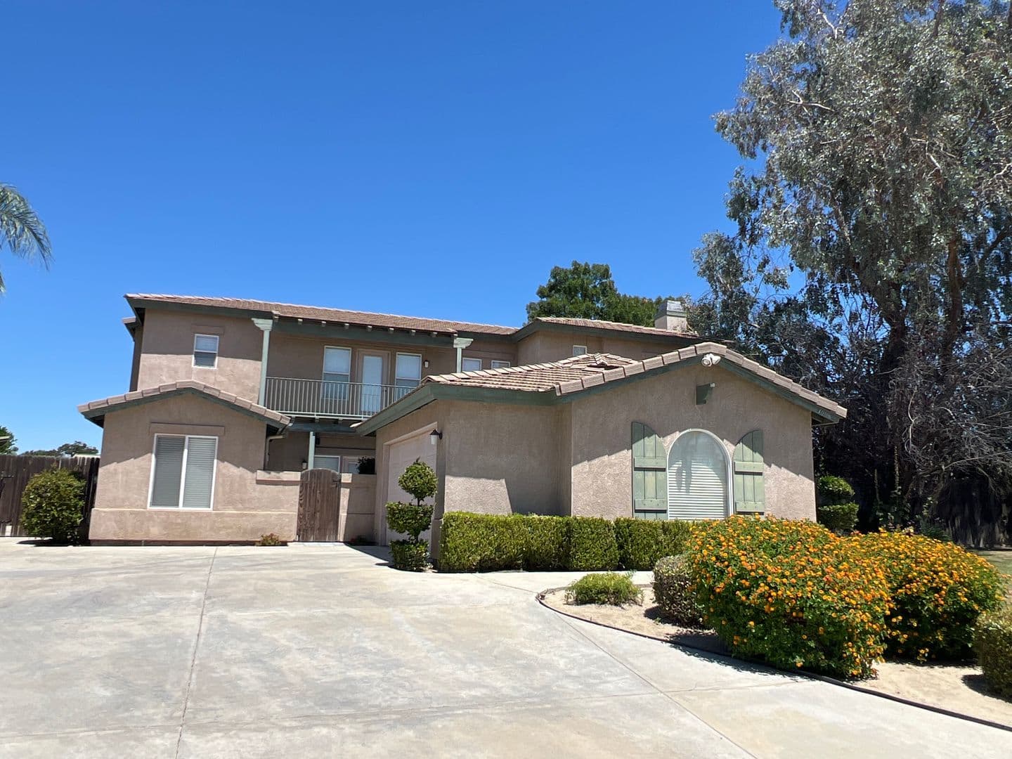 Bakersfield House: 3006 Tresselwyck Ln.