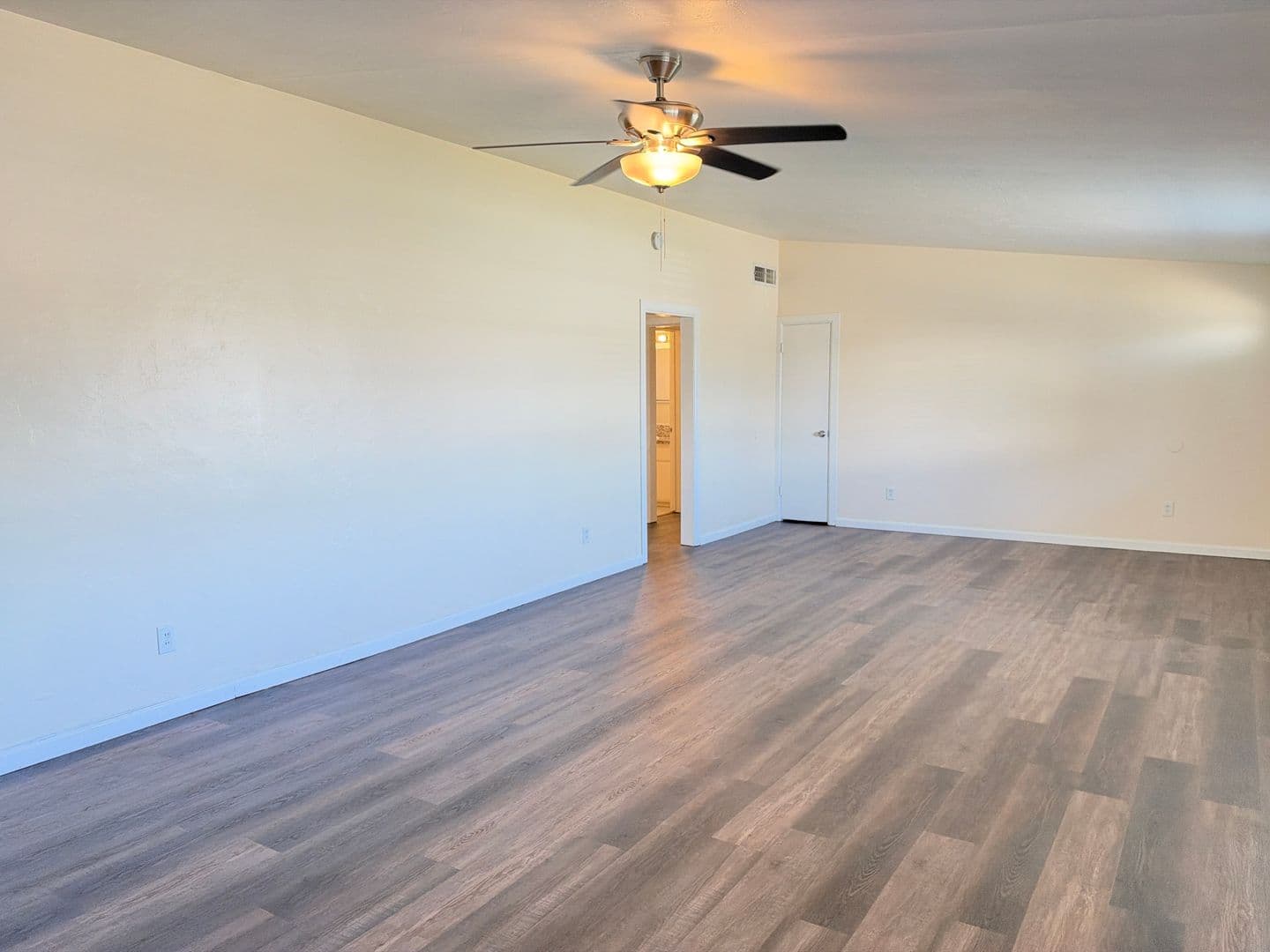 Bakersfield House: 2319 University Ave