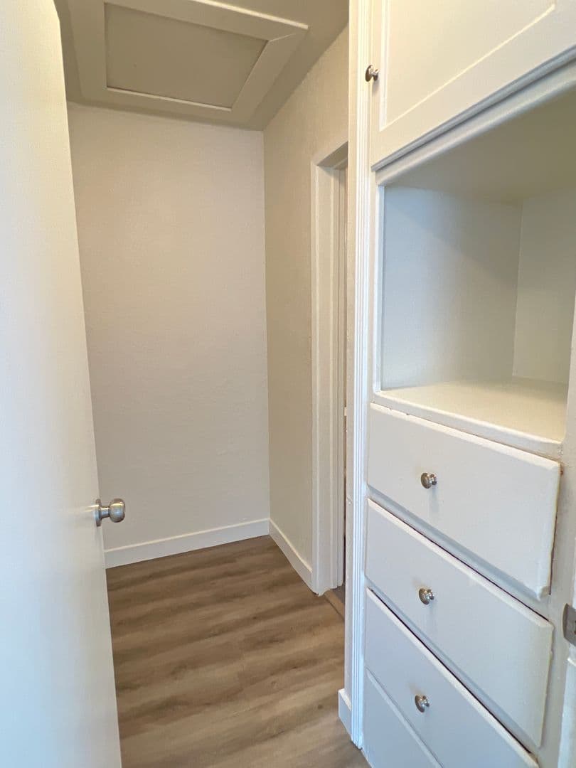 Bakersfield Apartment: 2003 Lester St.