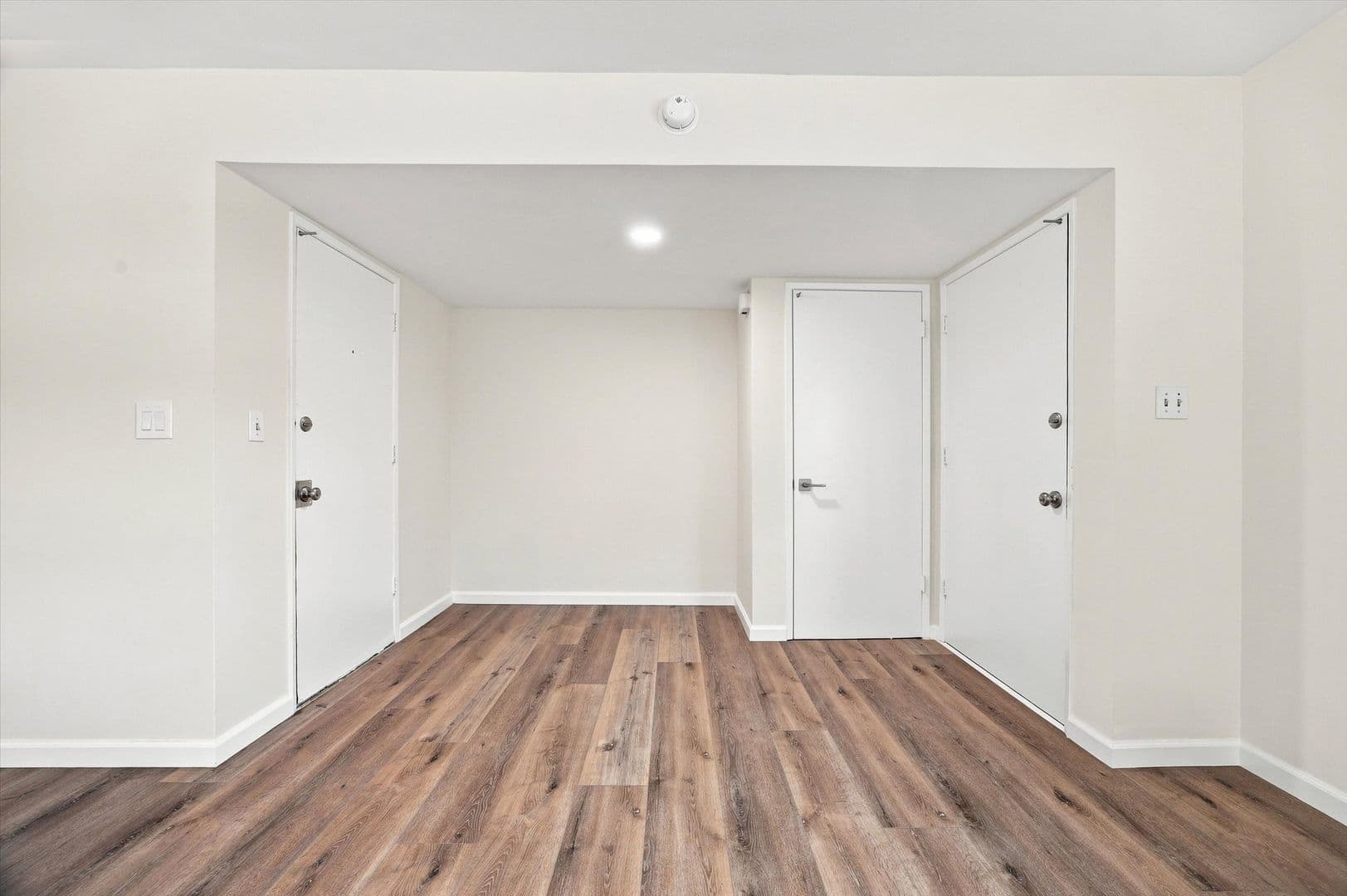 Bakersfield Apartment: 6200 Stockdale Hwy.