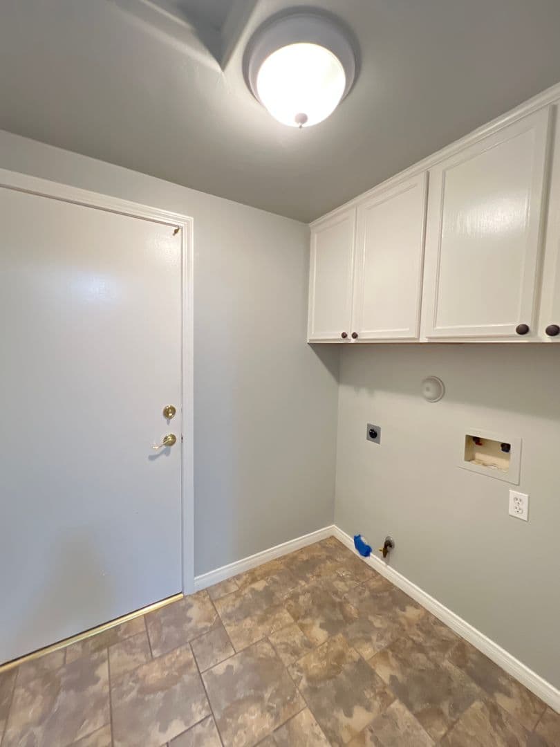 Bakersfield House: 3006 Tresselwyck Ln.