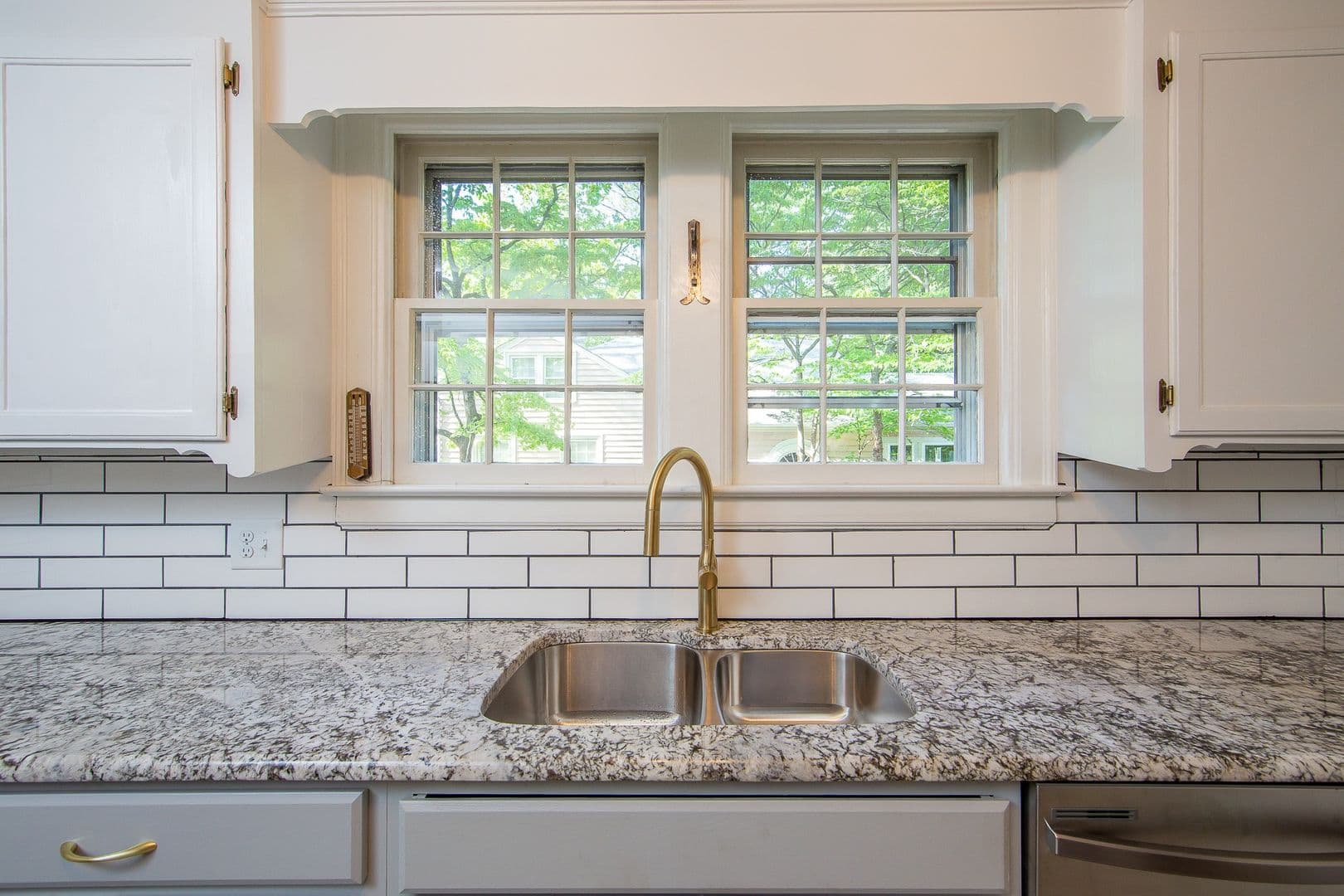 Fayetteville House: 608 Greenland Drive