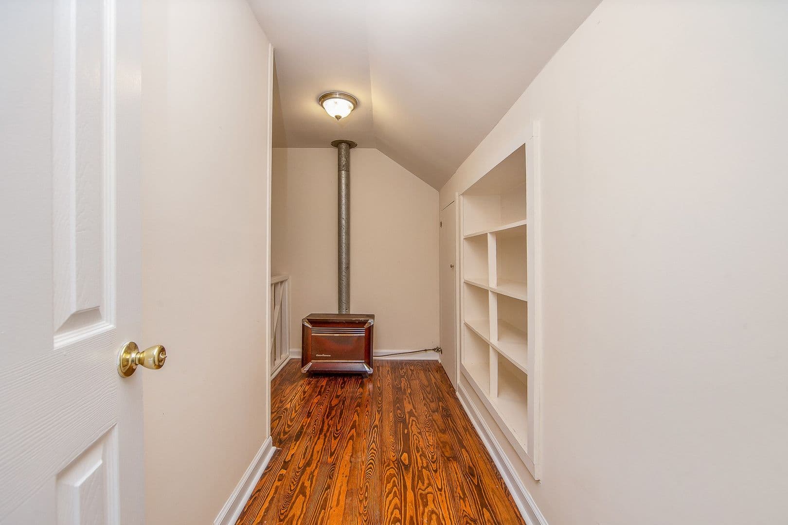 Fayetteville House: 608 Greenland Drive