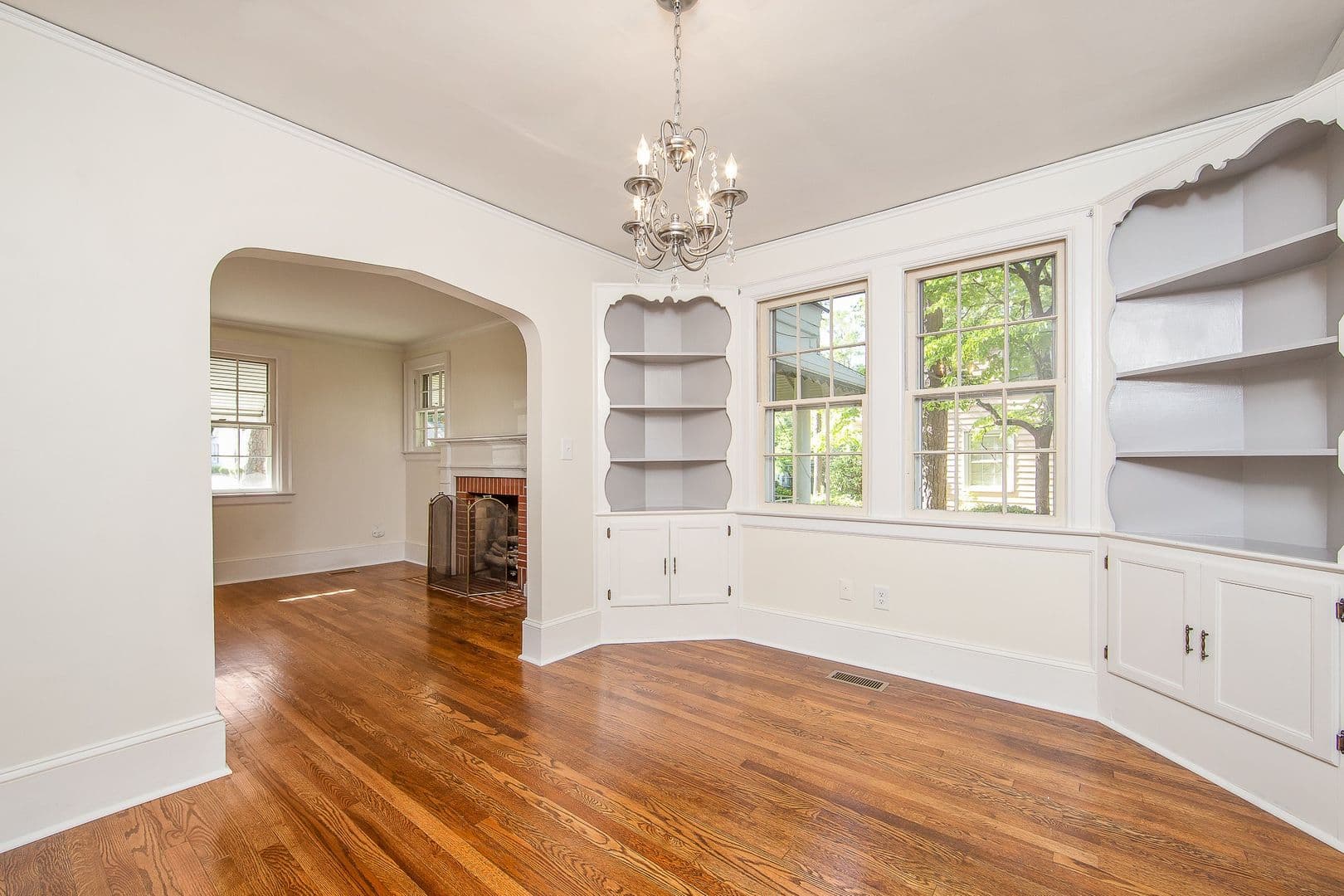 Fayetteville House: 608 Greenland Drive