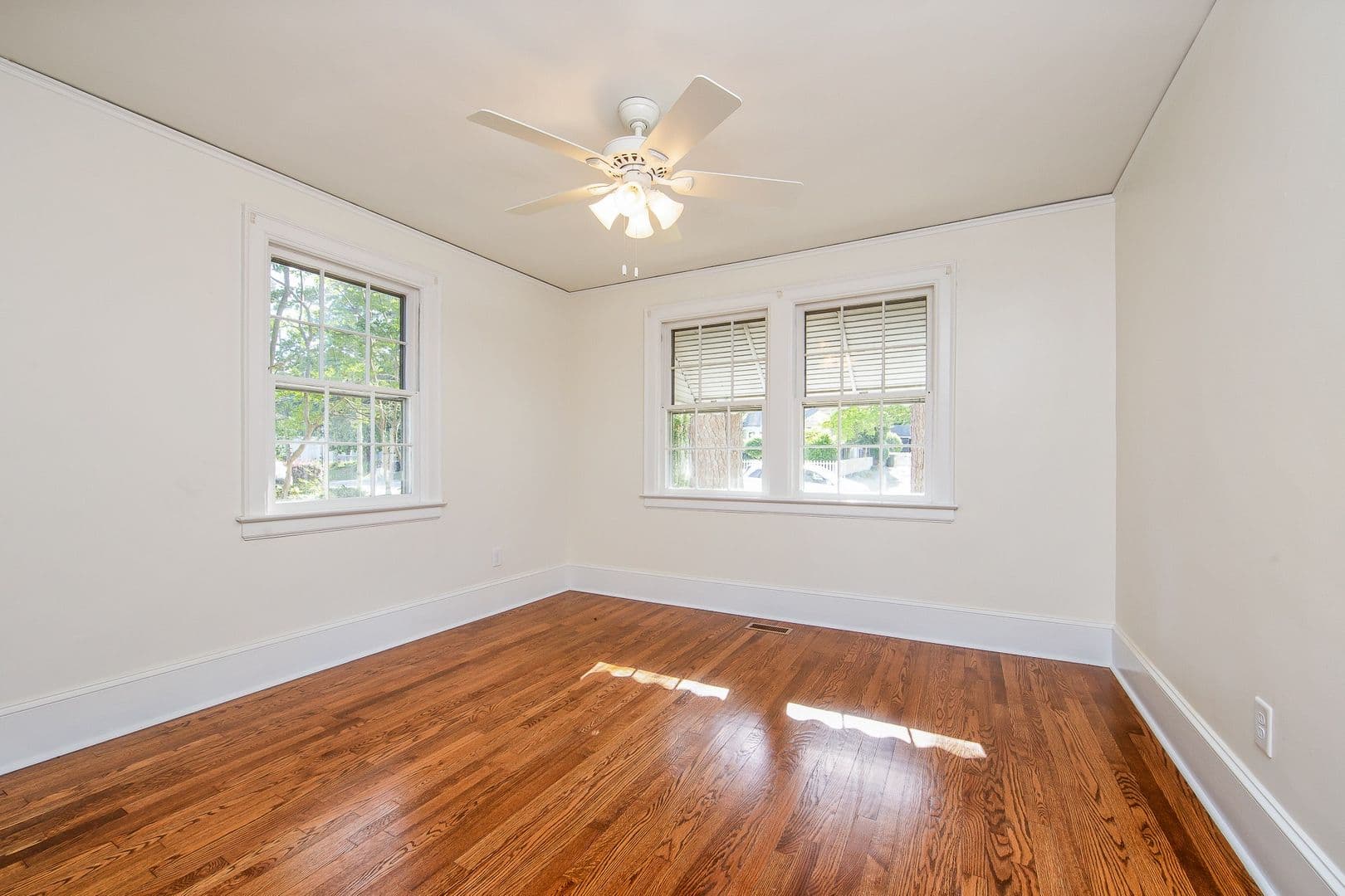 Fayetteville House: 608 Greenland Drive