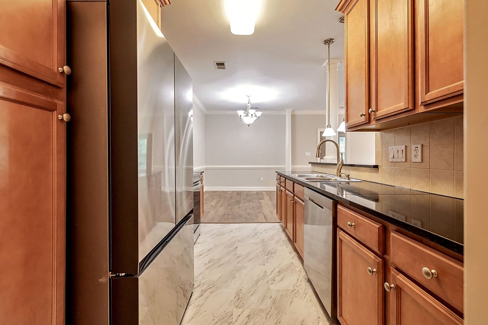 Fayetteville House: 1931 Dante Lane #102