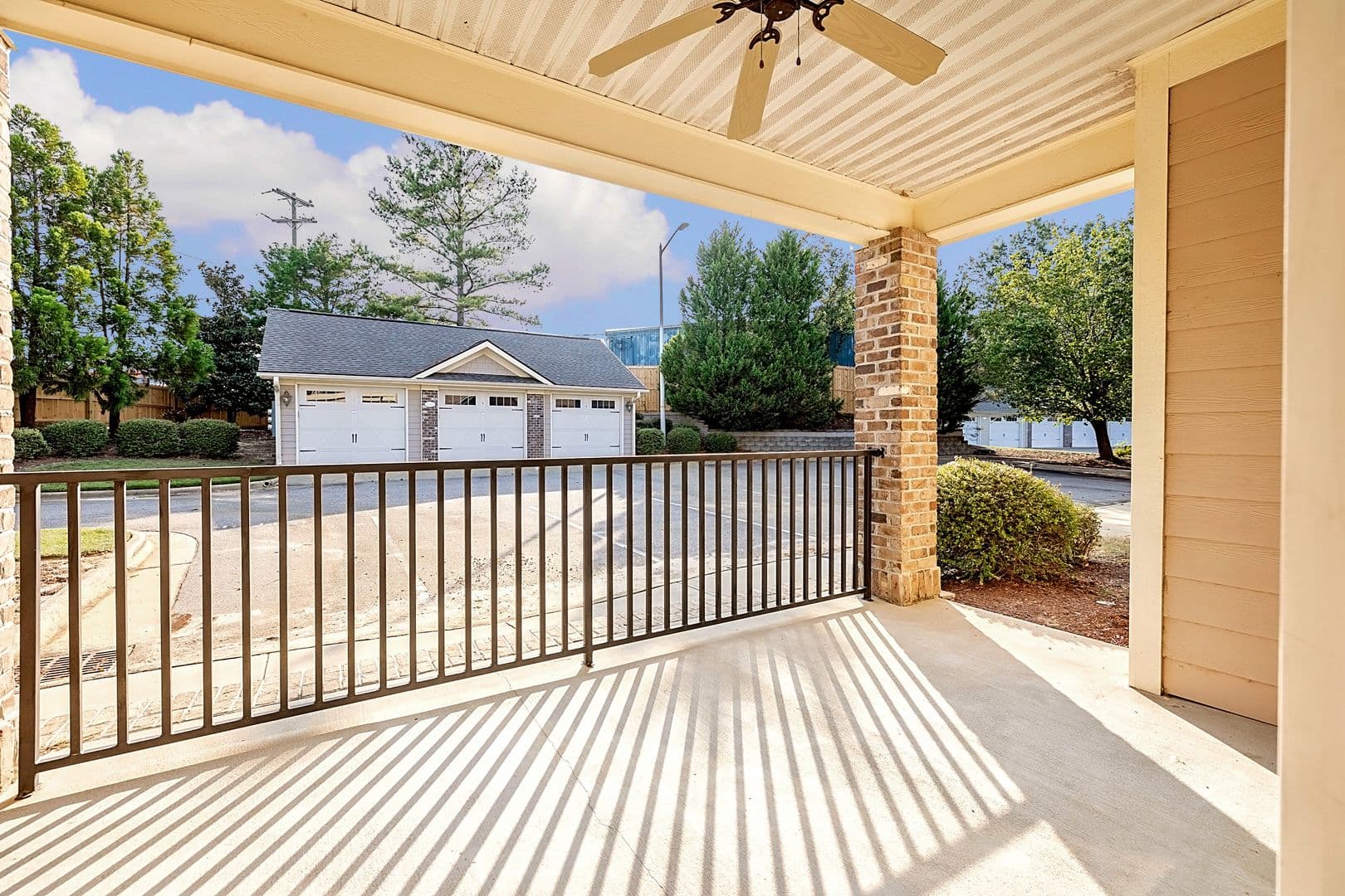 Fayetteville House: 1931 Dante Lane #102