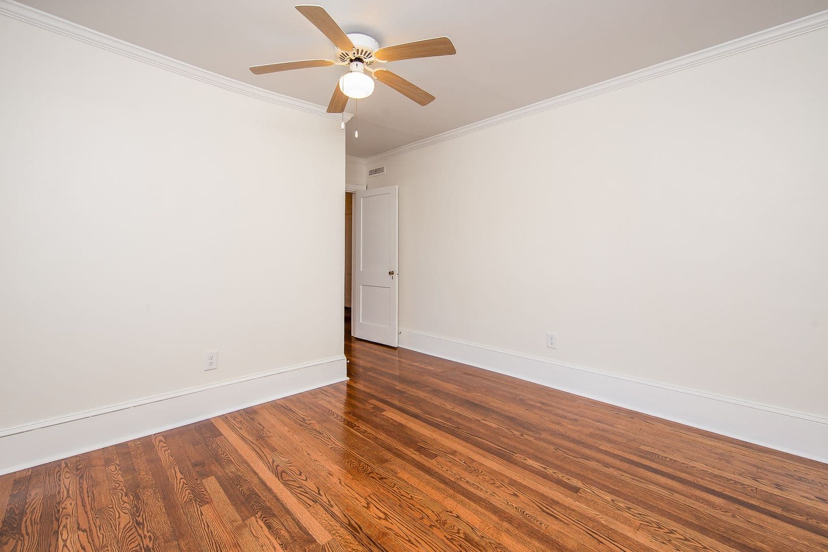 Fayetteville House: 608 Greenland Drive