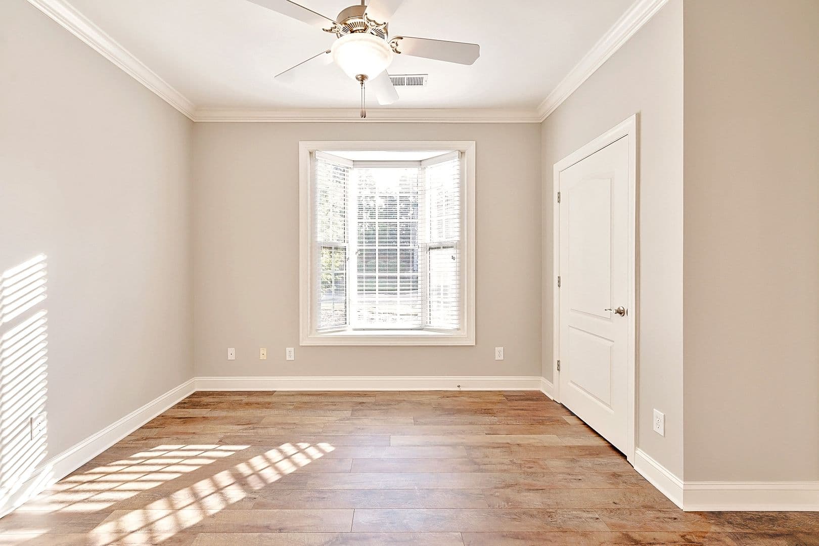 Fayetteville House: 1931 Dante Lane #102