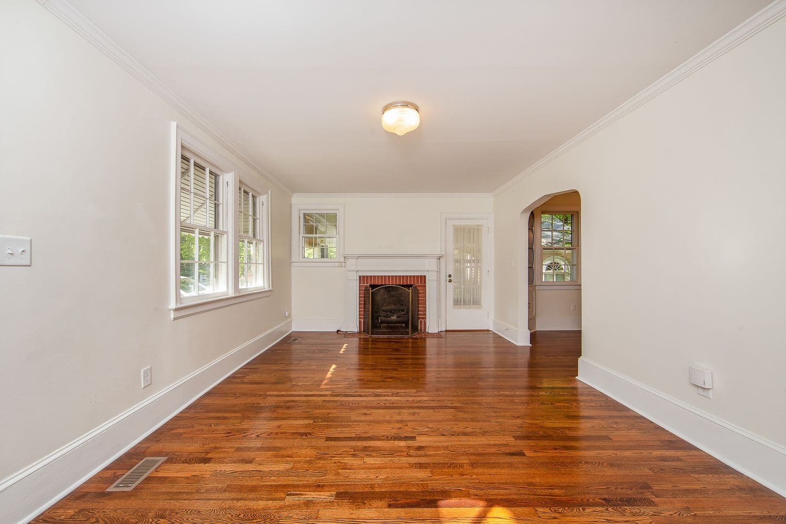 Fayetteville House: 608 Greenland Drive