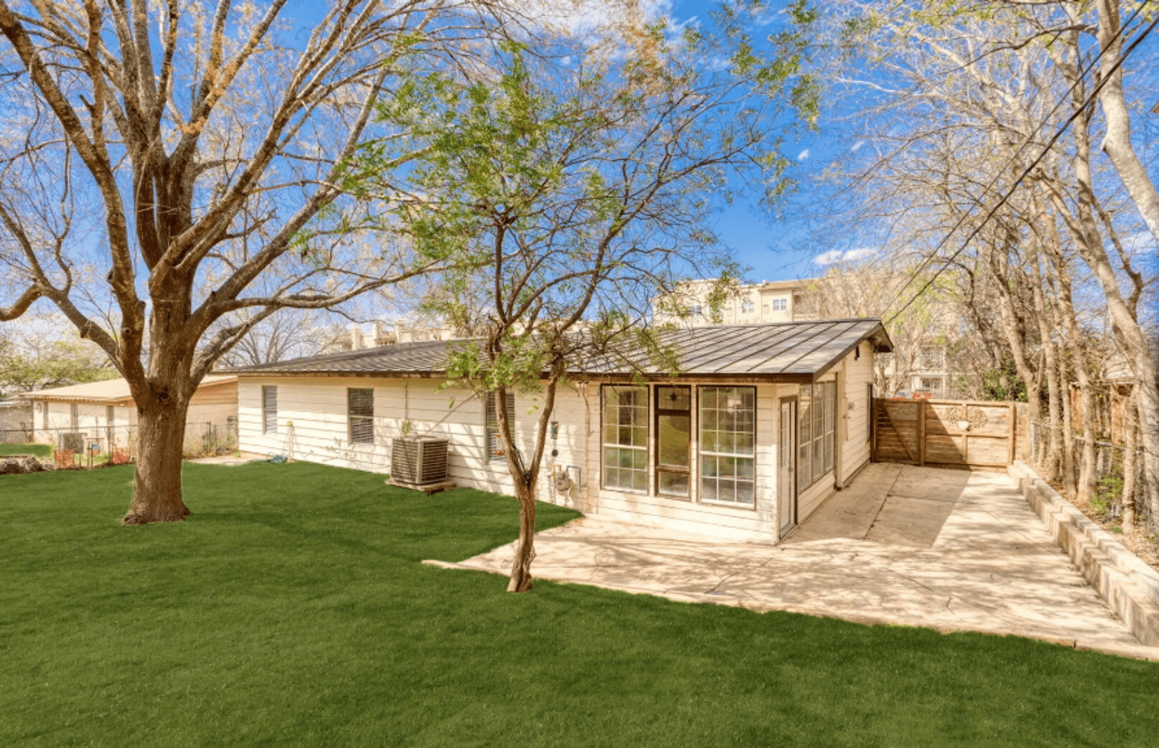 San Antonio House: 1626 W Terra Alta Dr
