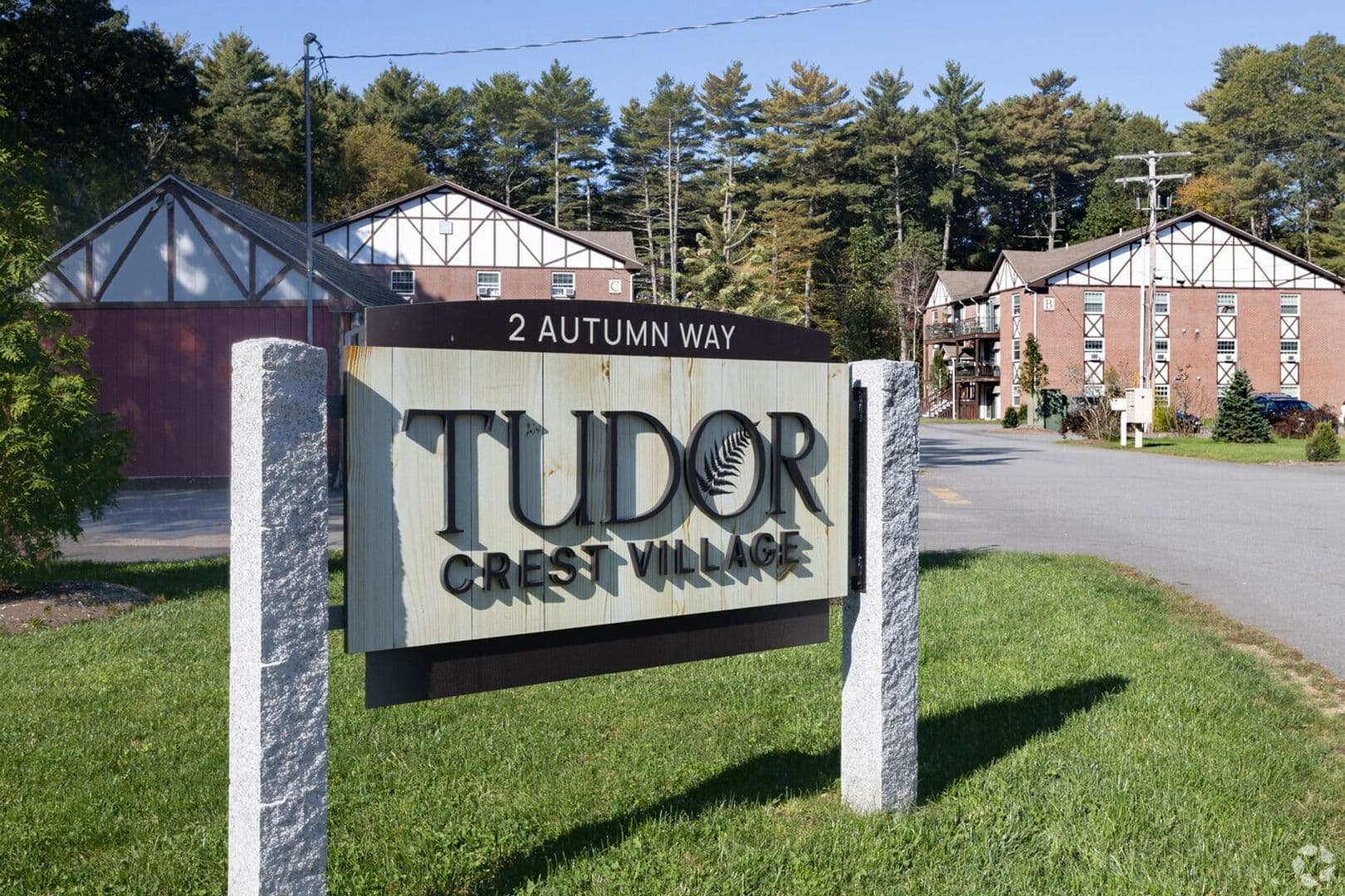 Seabrook Apartment: 2 Autumn Way