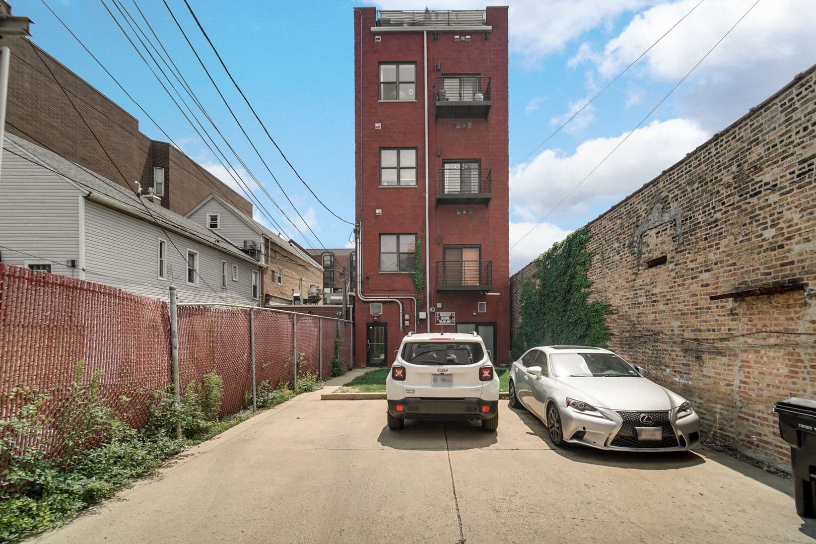 Chicago Apartment: 1552 W Fullerton