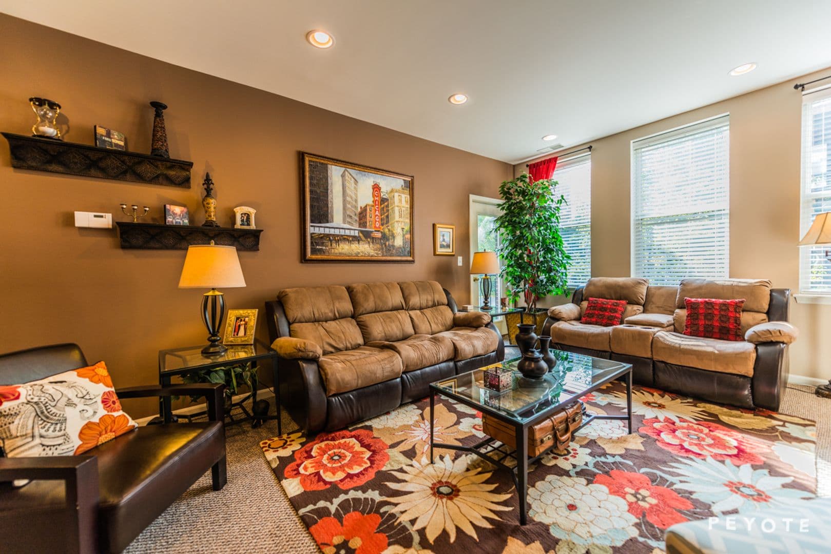 Chicago Apartment: 1225 N Orleans