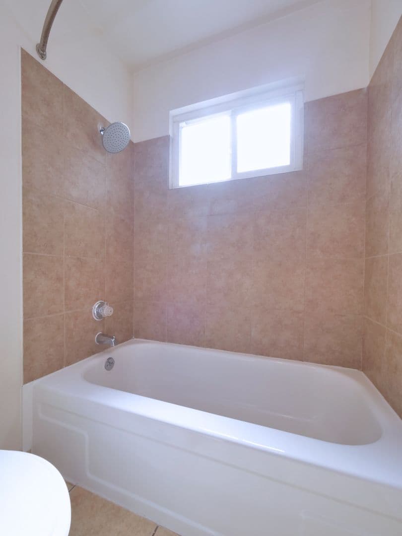 Sacramento Apartment: 1040 Rio Lane