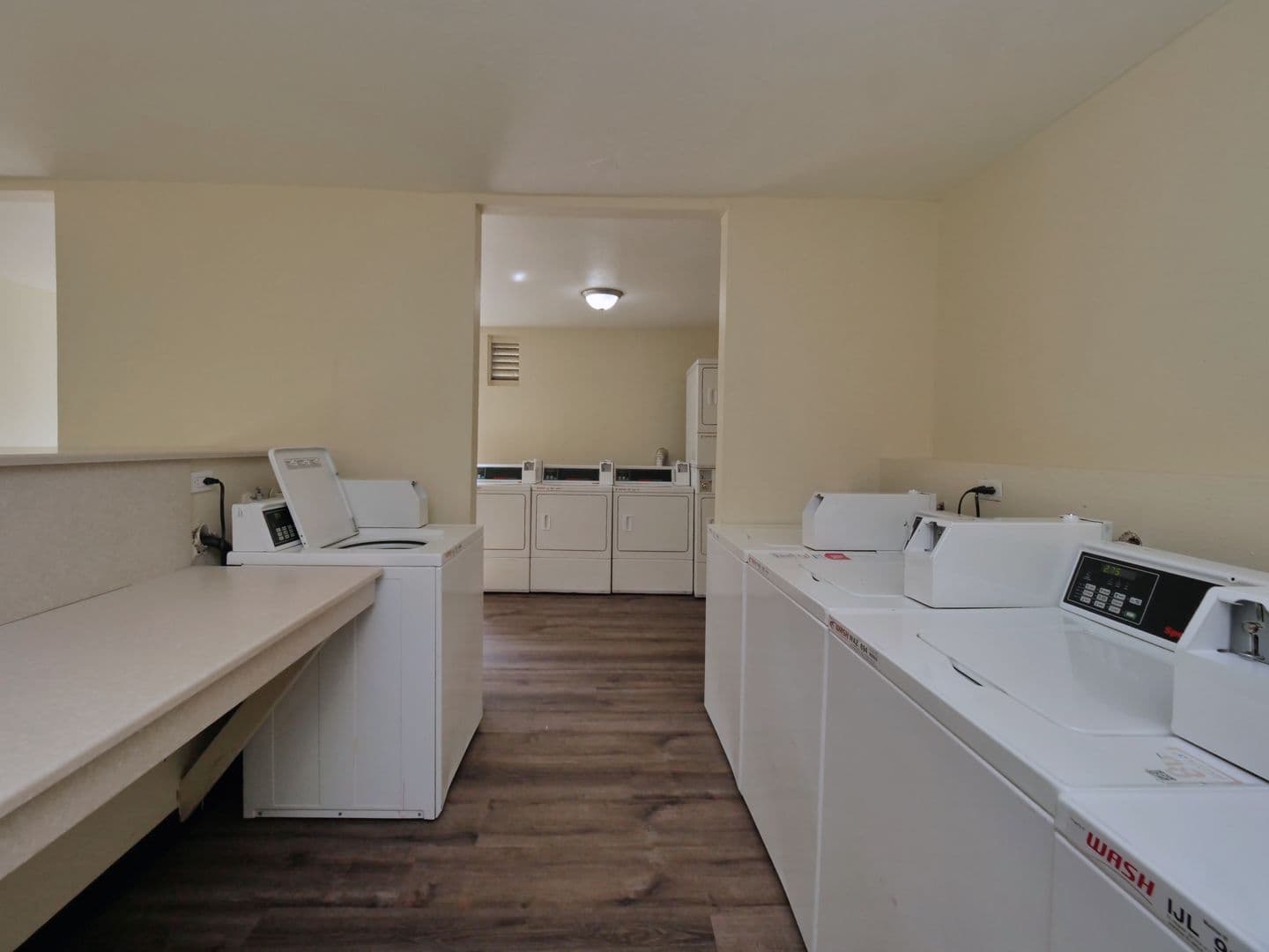 Sacramento Apartment: 8180 Center Pkwy
