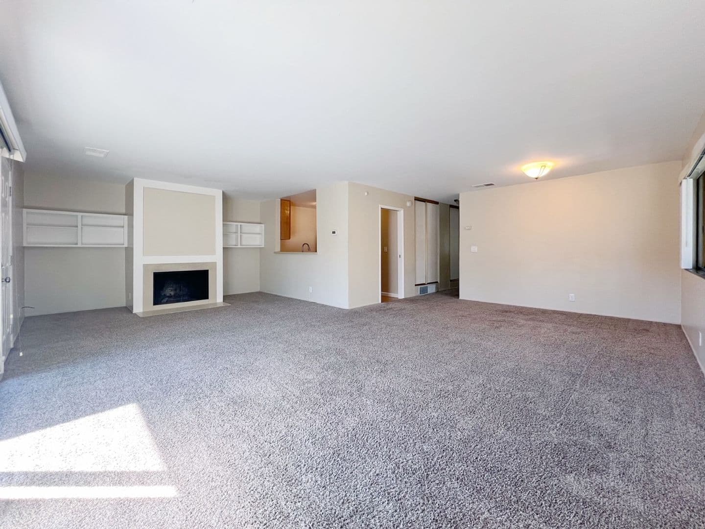 Moraga Apartment: 680 Moraga Road