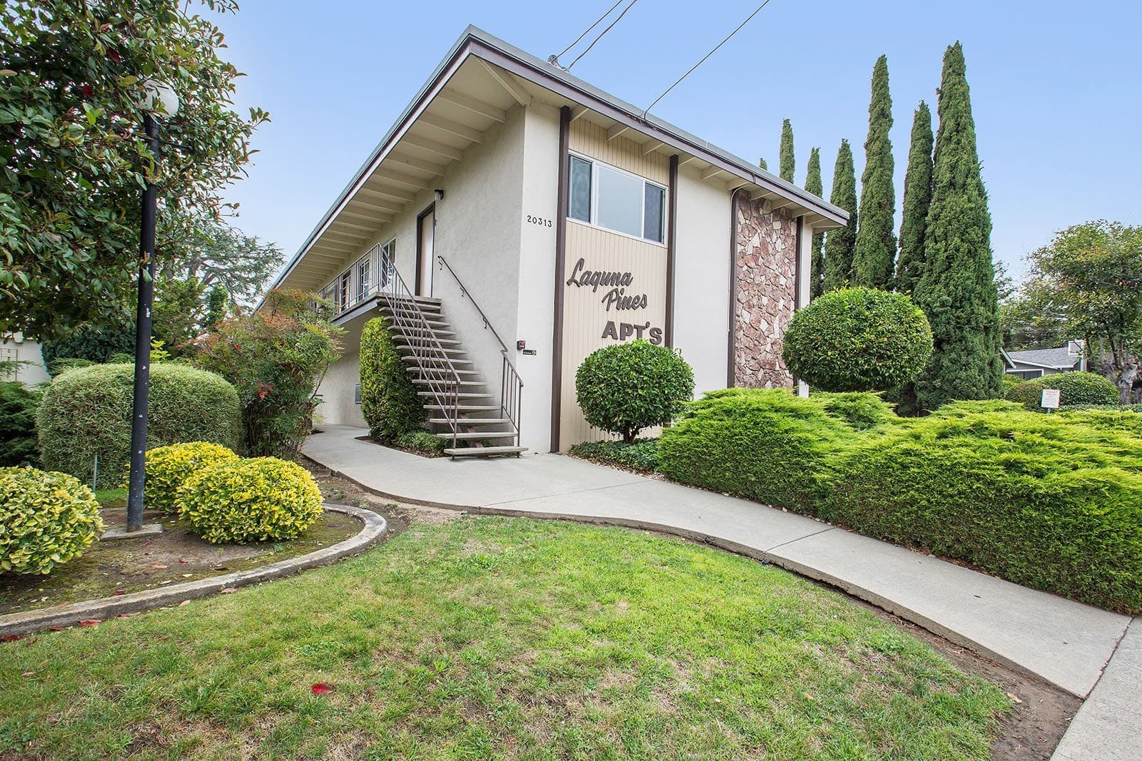 Castro Valley Apartment: 20327 Forest Ave