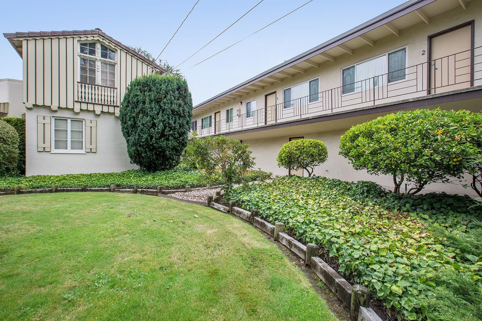 Castro Valley Apartment: 20327 Forest Ave