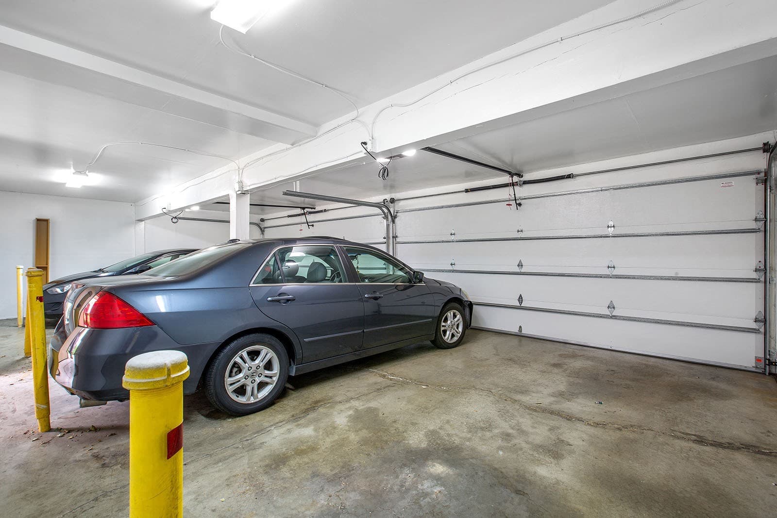 Castro Valley Apartment: 20327 Forest Ave