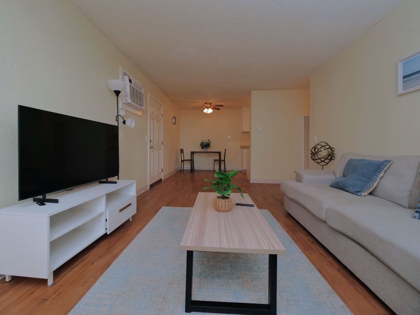 Sacramento Apartment: 8180 Center Pkwy