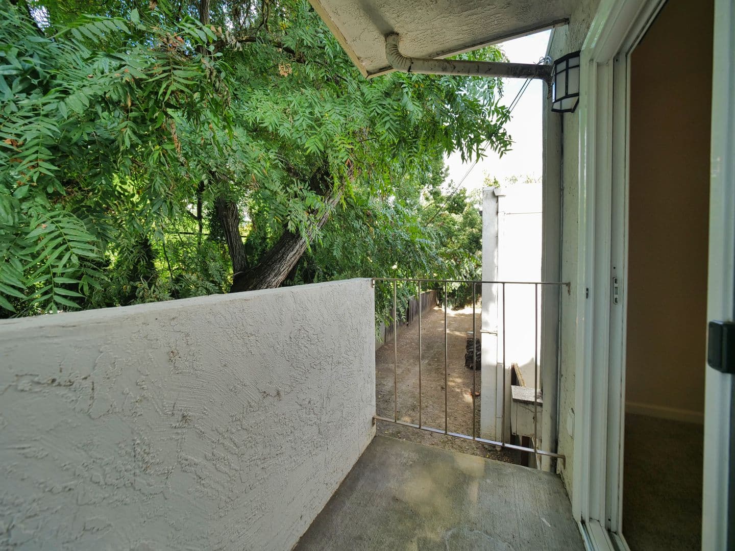 Sacramento Apartment: 1040 Rio Lane