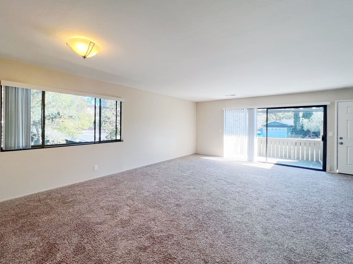 Moraga Apartment: 680 Moraga Road