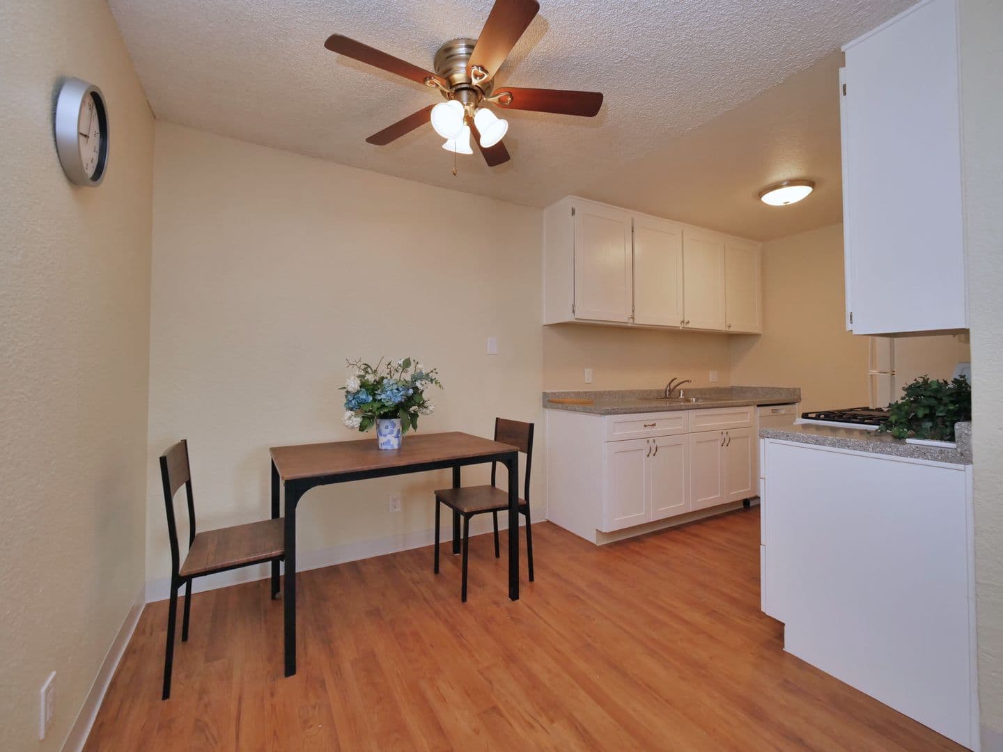 Sacramento Apartment: 8180 Center Pkwy