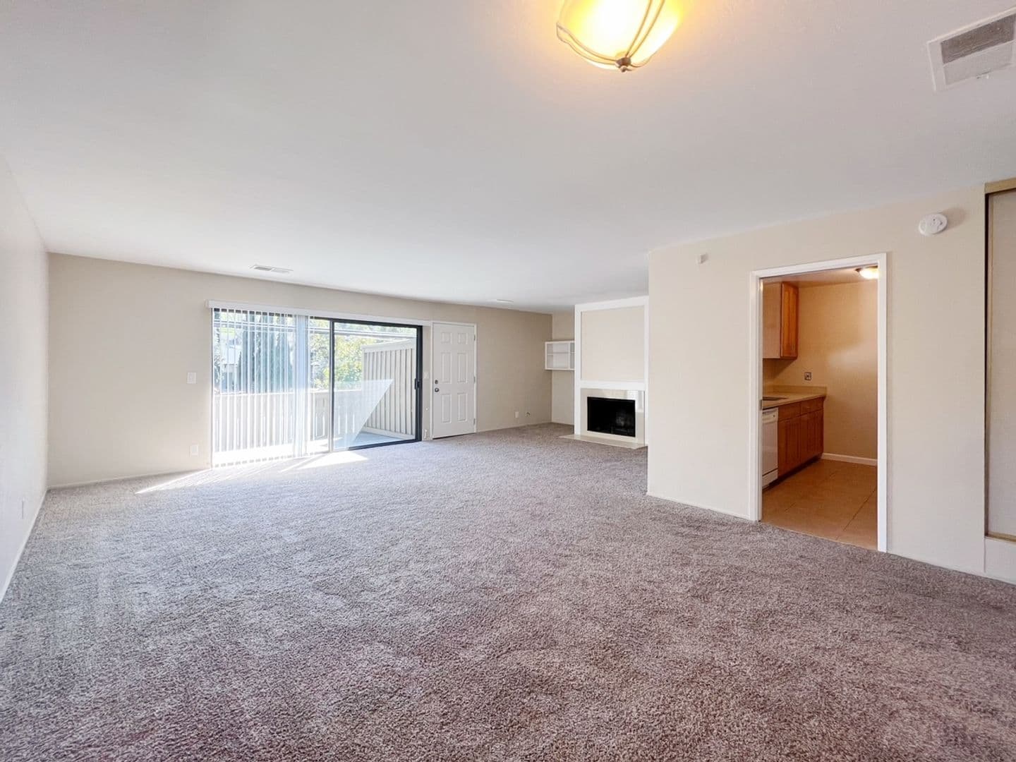 Moraga Apartment: 680 Moraga Road