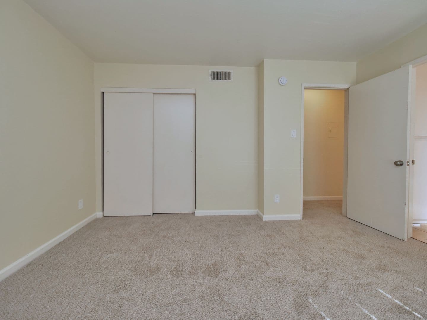 Sacramento Apartment: 1040 Rio Lane