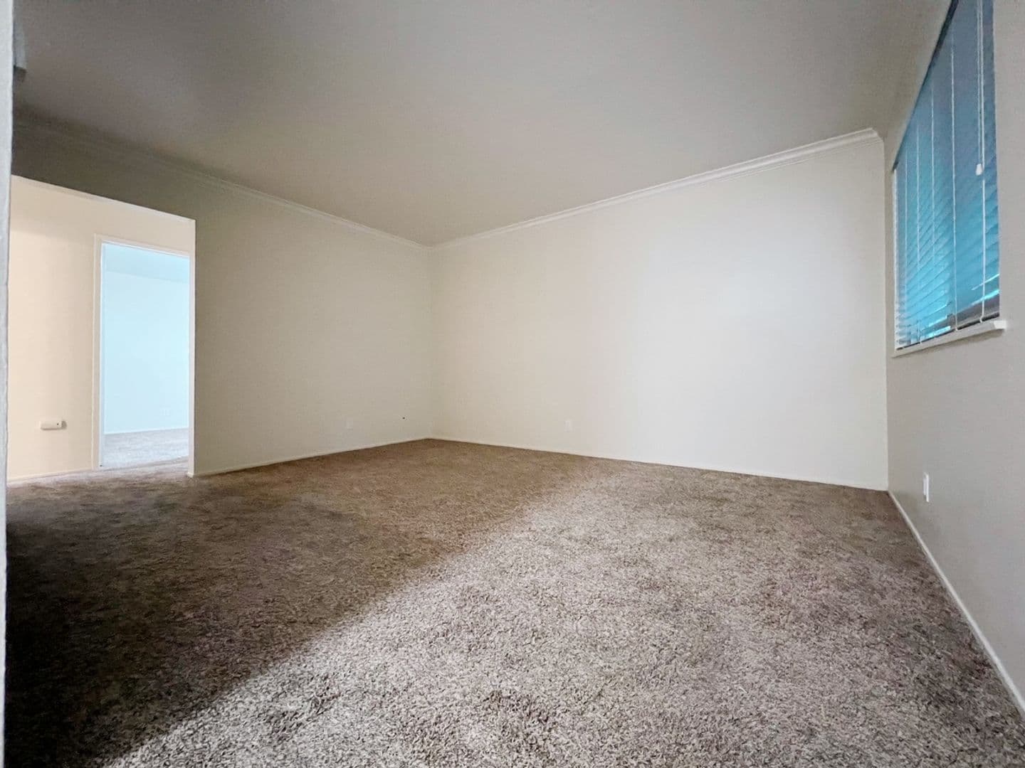 Oakland Apartment: 418 Vernon Street