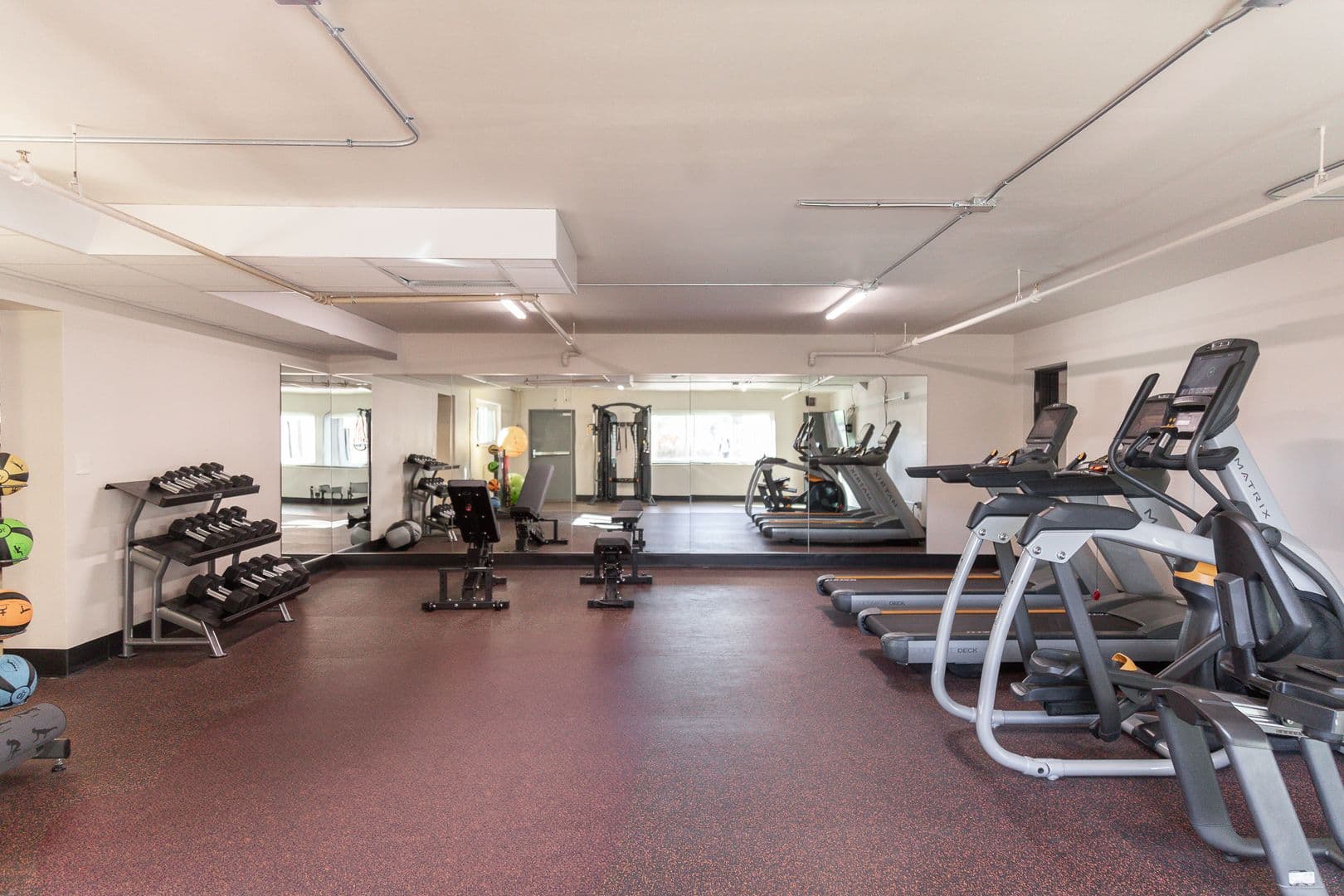 Chilton Apartment: 810 Memorial Drive