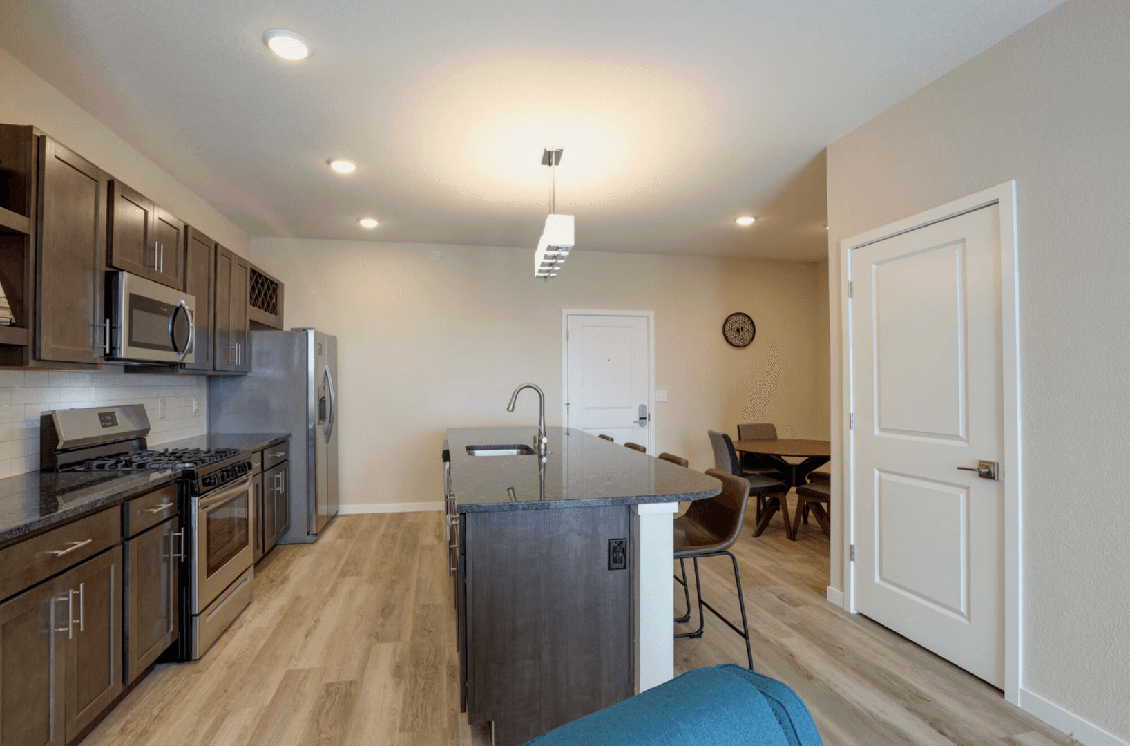 Plover Apartment: 3055 Village Park Dr
