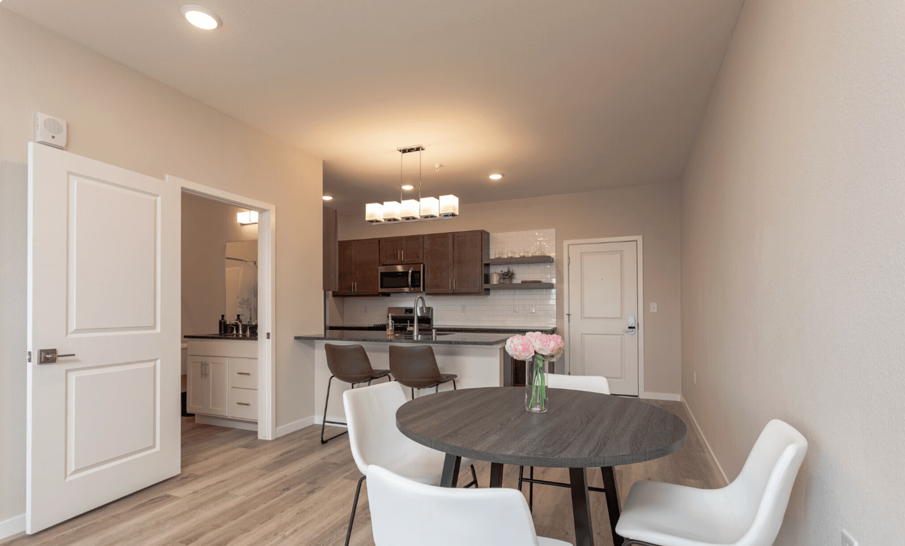 Plover Apartment: 3055 Village Park Dr
