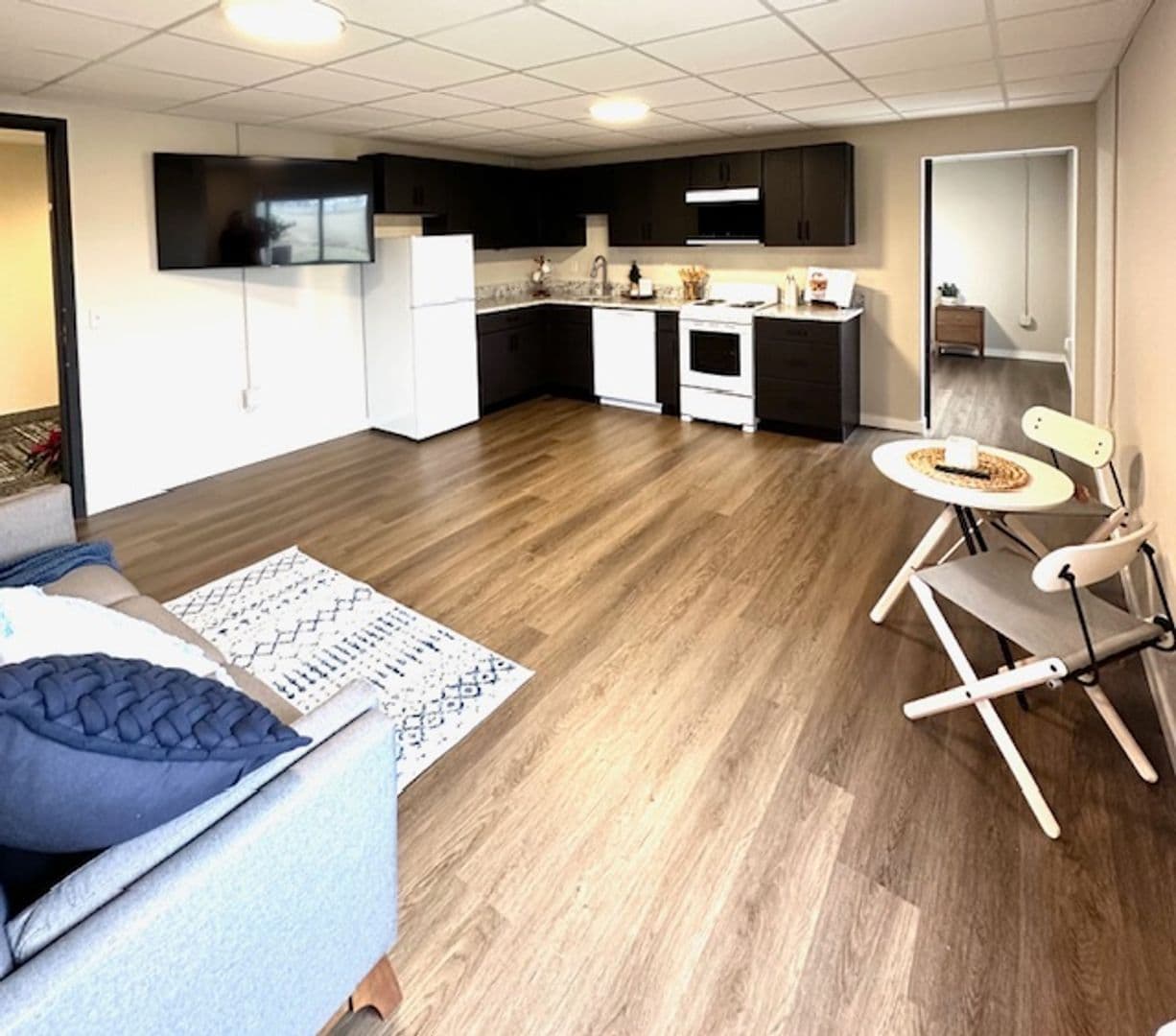 Chilton Apartment: 810 Memorial Drive