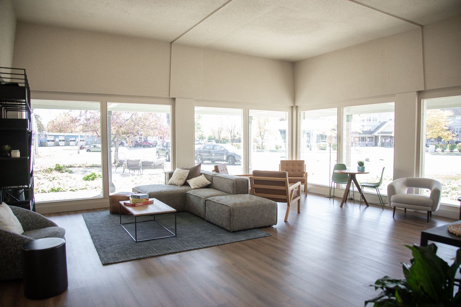 Neenah Apartment: 125 Byrd Ave